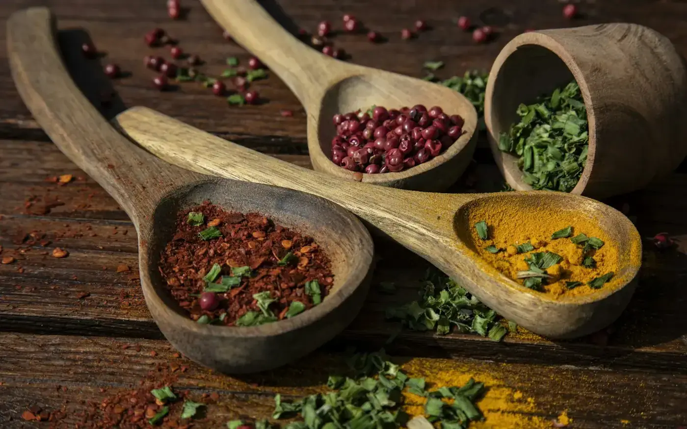 Sorting Egyptian herbs and spices for export